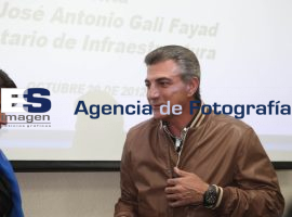 Antonio Gali, secretario de Infraestructura, en la F. de Adminis - ES imagen agencia de fotografía