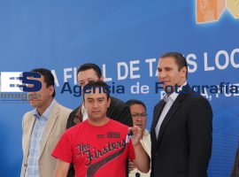 Entraga RMV unidades de taxi local a chóferes 1 - ES imagen agencia de fotografía