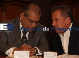 Convenio de donación de libros a la BUAP - ES imagen agencia de fotografía