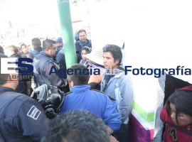 Retienen en San Miguel Espejo a dos ladrones - ES imagen agencia de fotografía