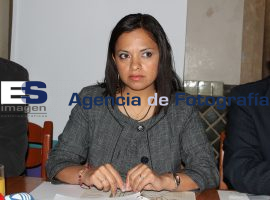 Rueda de prensa con Myriam Mozo Rodriguez - ES imagen agencia de fotografía