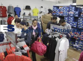 Inicia Buen Fin en Outlet Puebla - ES imagen agencia de fotografía