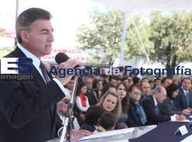 Antonio Gali Fayada orador en Aniversario Luctuoso Hermanos Serd - ES imagen agencia de fotografía