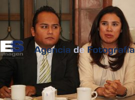 Buscan riistas unidad para elecciones - ES imagen agencia de fotografía