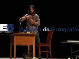 Lectura Dramatizada "Aullido" - ES imagen agencia de fotografía