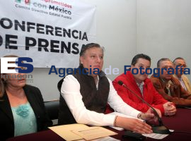 Fernándo Morales anuncia su renuncia  - ES imagen agencia de fotografía
