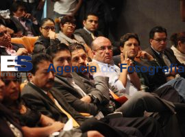 Sergio Ramírez asistió a Periodismo bajo amenaza en el ITESMP  - ES imagen agencia de fotografía