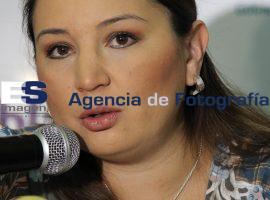 Fernanda Salmeron y Oliver Torija de protección Civil - ES imagen agencia de fotografía
