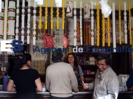 Preparativas de Año Nuevo - ES imagen agencia de fotografía