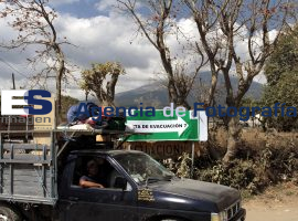 Ruta de evacuación Volcán - ES imagen agencia de fotografía