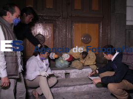 El sistema municipal DIF invita a indigentes a acudir a dormitorios municipales  - ES imagen agencia de fotografía