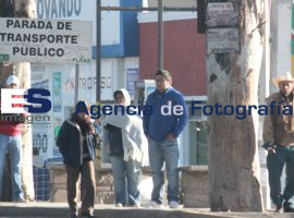 Bajas temperaturas se registran en la ciudad - ES imagen agencia de fotografía
