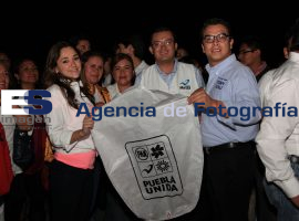 Puebla Unida festeja cierre de campaña con globos de cantoya - ES imagen agencia de fotografía
