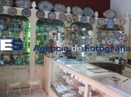 Cierra sus puertas la dulcería “Lirio” con más de 100 años de antigüedad - ES imagen agencia de fotografía