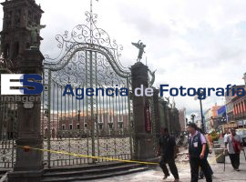 Modernización de banqueta frente catedral - ES imagen agencia de fotografía