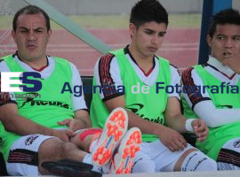 Lobos & Pachuca - ES imagen agencia de fotografía