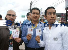 Entrega de despensas por parte de Puebla Unida - ES imagen agencia de fotografía