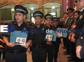 Graduación de policias en palacio del ayuntamiento - ES imagen agencia de fotografía