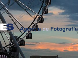 Iluminación de Rueda de Observación  - ES imagen agencia de fotografía