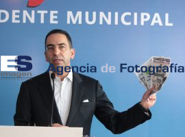 Javier Lozano reta al candidato Enrique Agüera a presentar su declaración patrimonial - ES imagen agencia de fotografía