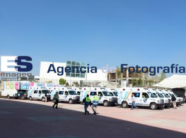Entrega de Ambulancias y equipamiento - ES imagen agencia de fotografía