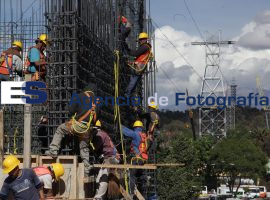 Construcción estación de transferencia teleferico barrio del art - ES imagen agencia de fotografía