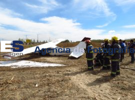 Aterrizaje forzoso avioneta autopista Puebla-México - ES imagen agencia de fotografía