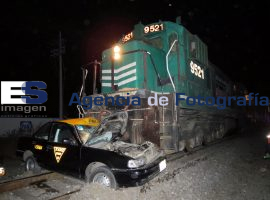 Trenazo en la calzada Zaragoza  - ES imagen agencia de fotografía