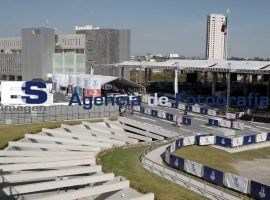 Últimos detalles previos al Infrome  - ES imagen agencia de fotografía