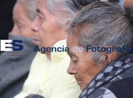 Temperaturas bajas y lluvias en Teziutlán - ES imagen agencia de fotografía