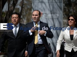 Llegada de invitados al informe de Eduardo Rivera Aguilar Chedra - ES imagen agencia de fotografía