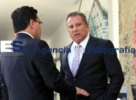 Firman Enrique Agüera revisión contractual Sitbuap y ASPABUAP - ES imagen agencia de fotografía