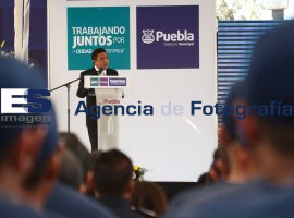 Amadeo Lara rinde segundo informe de labores  - ES imagen agencia de fotografía