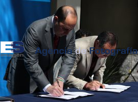 Firma de Convenio para la Creación de Redes Universirarias de Pr - ES imagen agencia de fotografía
