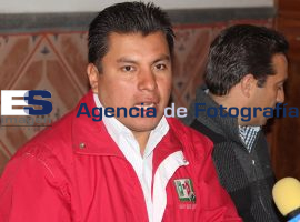 Rueda de prensa de Aldo Tecpanecatl - ES imagen agencia de fotografía