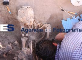 Encuentran entierro de más de 800 años en San Andrés - ES imagen agencia de fotografía