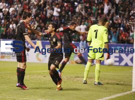 México gana 3-0 a Curacao en el Cuauhtemoc - ES imagen agencia de fotografía