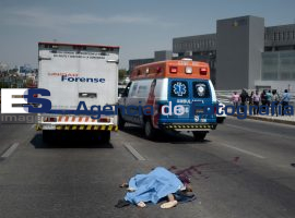 Muere atropellado en via Atlixcayotl - ES imagen agencia de fotografía
