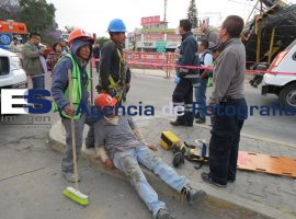 Colapsa estructura puente Blvrd, Valsequillo y 5 de Mayo - ES imagen agencia de fotografía