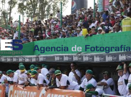 Partido inaugural Temporada Beisbol Pericos de Puebla - ES imagen agencia de fotografía