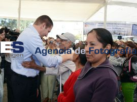 Pavimentación en Teotimehuacán  - ES imagen agencia de fotografía