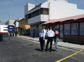 detonan explosivo en casa habitación  - ES imagen agencia de fotografía