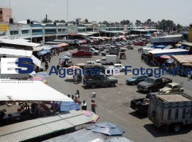 Conflicto en la central de abastos  - ES imagen agencia de fotografía
