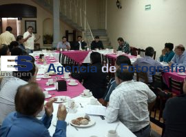 Concesionarios de Transporte solicitan igualar la tarifa del metrobus  - ES imagen agencia de fotografía