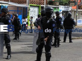 Retiran manifestación Avenida Xonacatepec - ES imagen agencia de fotografía