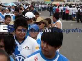 Directiva de Puebla inicia entrega de boletos  - ES imagen agencia de fotografía