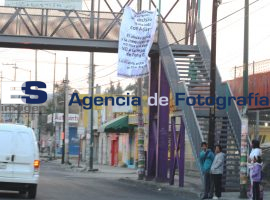 Aparecen mantas previo al inicio de campañas - ES imagen agencia de fotografía