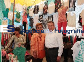 Recorre Enrique Agüera tianguis los Lavaderos - ES imagen agencia de fotografía