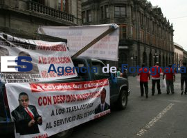 Manifestación extrabajadores del gobierno del esatdo - ES imagen agencia de fotografía
