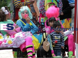 Manifestación payasos en el Ayuntamiento - ES imagen agencia de fotografía